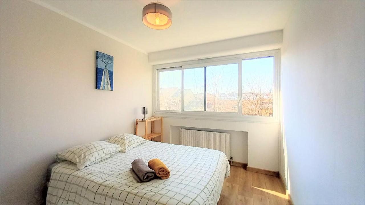 Magnifique Cocon - Metro A Republique - 2 Belles Chambres Avec Dressings - Wifi Gratuit - Netflix - Au Calme Absolu - Lumineux - Jardin Arbore Partage Dans La Residence Villeurbanne Exterior foto