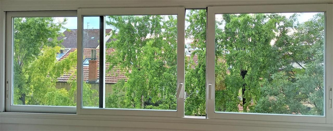 Magnifique Cocon - Metro A Republique - 2 Belles Chambres Avec Dressings - Wifi Gratuit - Netflix - Au Calme Absolu - Lumineux - Jardin Arbore Partage Dans La Residence Villeurbanne Exterior foto